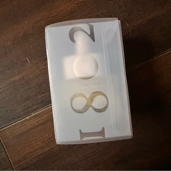 Beekman 1802 Milk Drop Ceramide Serum - Picture 3 of 5